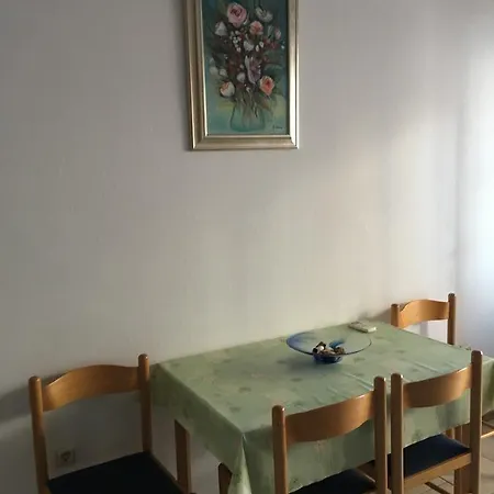 Varos Tribunj Apartamento Tribalj